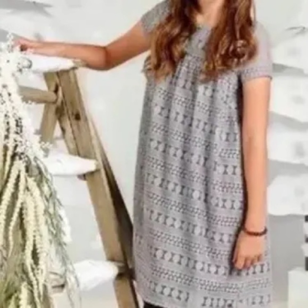 Matilda Jane Dresses 435, Gray Lace Sovereign Dress Size10